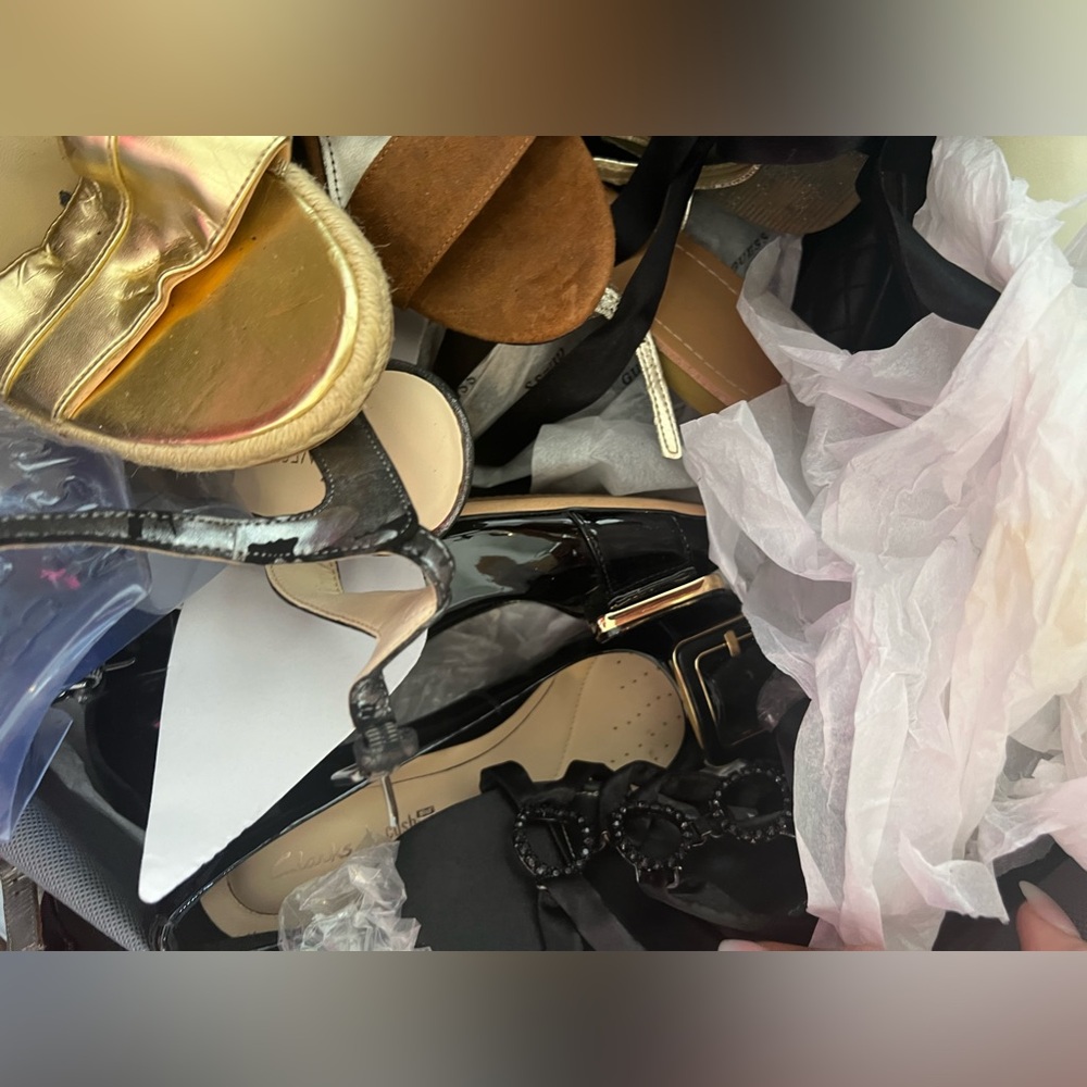 30 pairs women shoes